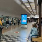 Кристалайт на станции метро 
