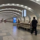 Кристалайт на станции метро 
