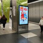 Кристалайт на станции метро 