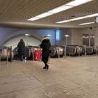 Кристалайт на станции метро 