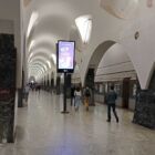 Кристалайт на станции метро 