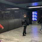 Кристалайт на станции метро 