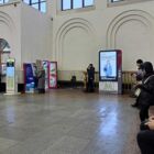 Кристалайт на станции метро 