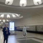 Кристалайт на станции метро 