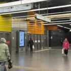 Кристалайт на станции метро 
