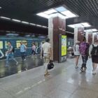 Кристалайт на станции метро 