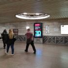 Кристалайт на станции метро 