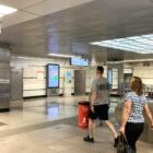 Кристалайт на станции метро 