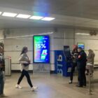 Кристалайт на станции метро 