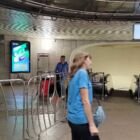 Кристалайт на станции метро 