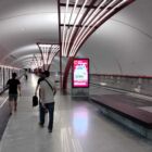 Кристалайт на станции метро 