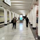 Кристалайт на станции метро 