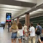 Кристалайт на станции метро 