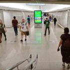 Кристалайт на станции метро 