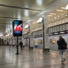 Кристалайт на станции метро 