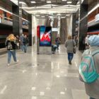 Кристалайт на станции метро 