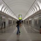 Кристалайт на станции метро 
