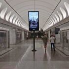 Кристалайт на станции метро 