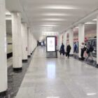 Кристалайт на станции метро 