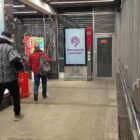 Кристалайт на станции метро 