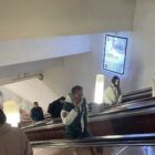 Кристалайт на станции метро 