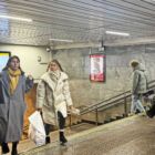 Кристалайт на станции метро 