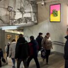 Кристалайт на станции метро 