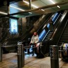Кристалайт на станции метро 