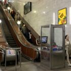 Кристалайт на станции метро 