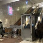 Кристалайт на станции метро 