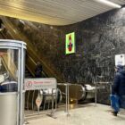 Кристалайт на станции метро 