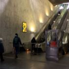Кристалайт на станции метро 