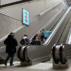 Кристалайт на станции метро 