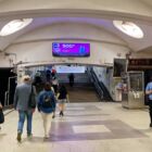 Кристалайт на станции метро 