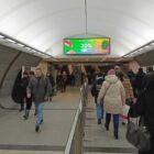 Кристалайт на станции метро 