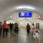 Кристалайт на станции метро 