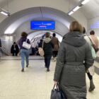 Кристалайт на станции метро 