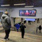 Кристалайт на станции метро 